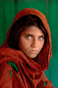 niña afgana steve mccurry retrato fotografía