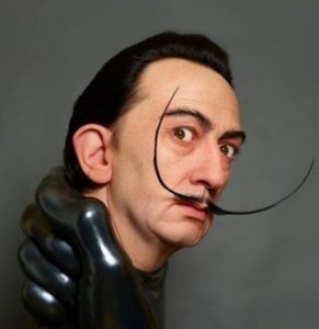 kazu hiro - escultura dal&iacute;