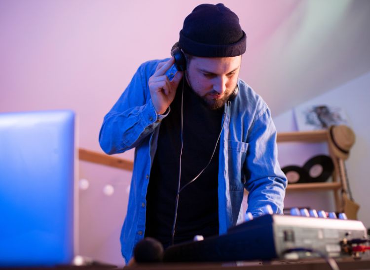 como-ser-bedroom-dj